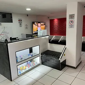  Hostal State - Em Frente Ao Metro